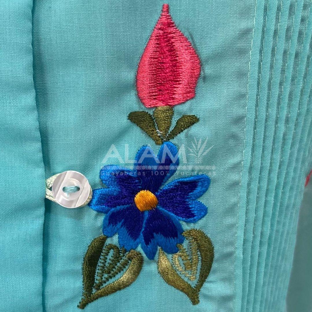 Blusa Guayabera ZOÉ - Image 2